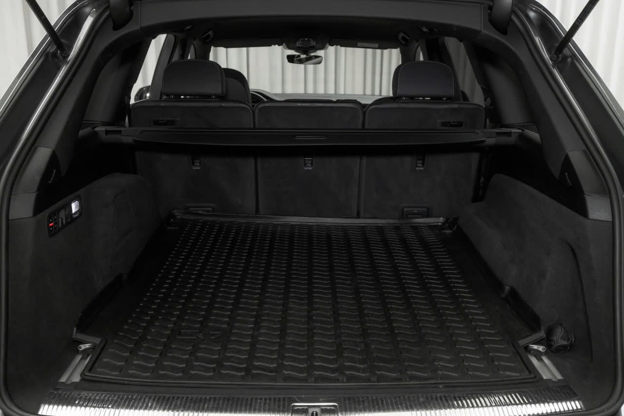 Audi Q7 60 TFSIe S-Line Black Optic 2021