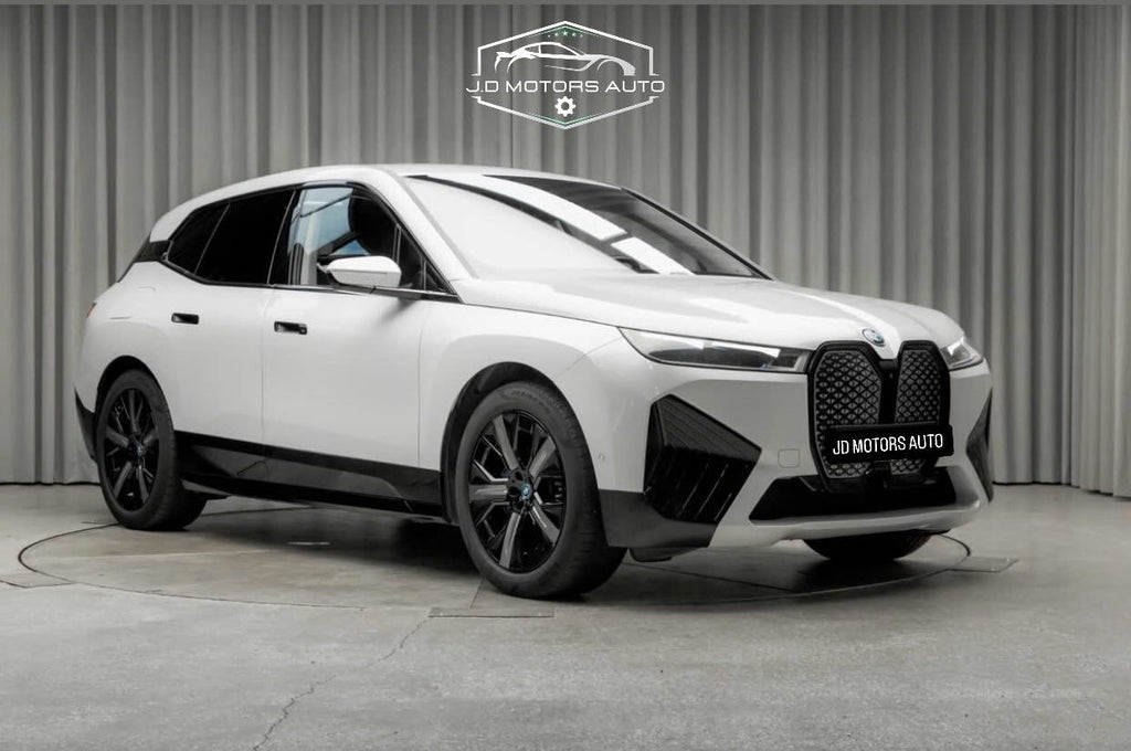 BMW iX xDrive 40 2022  Elétrico Premium