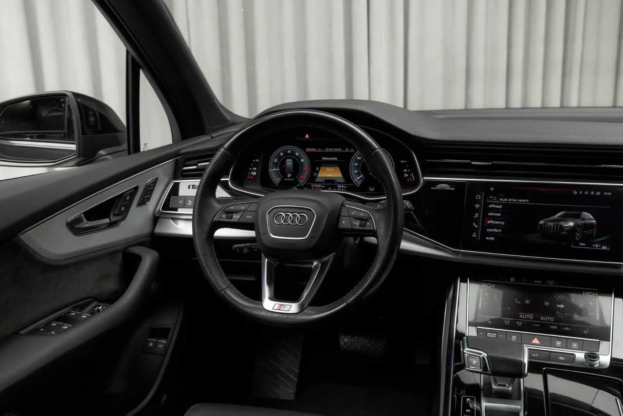 Audi Q7 60 TFSIe S-Line Black Optic 2021