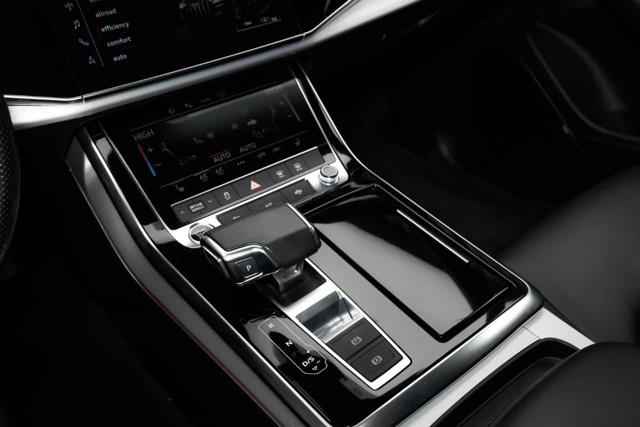 Audi Q7 60 TFSIe S-Line Black Optic 2021